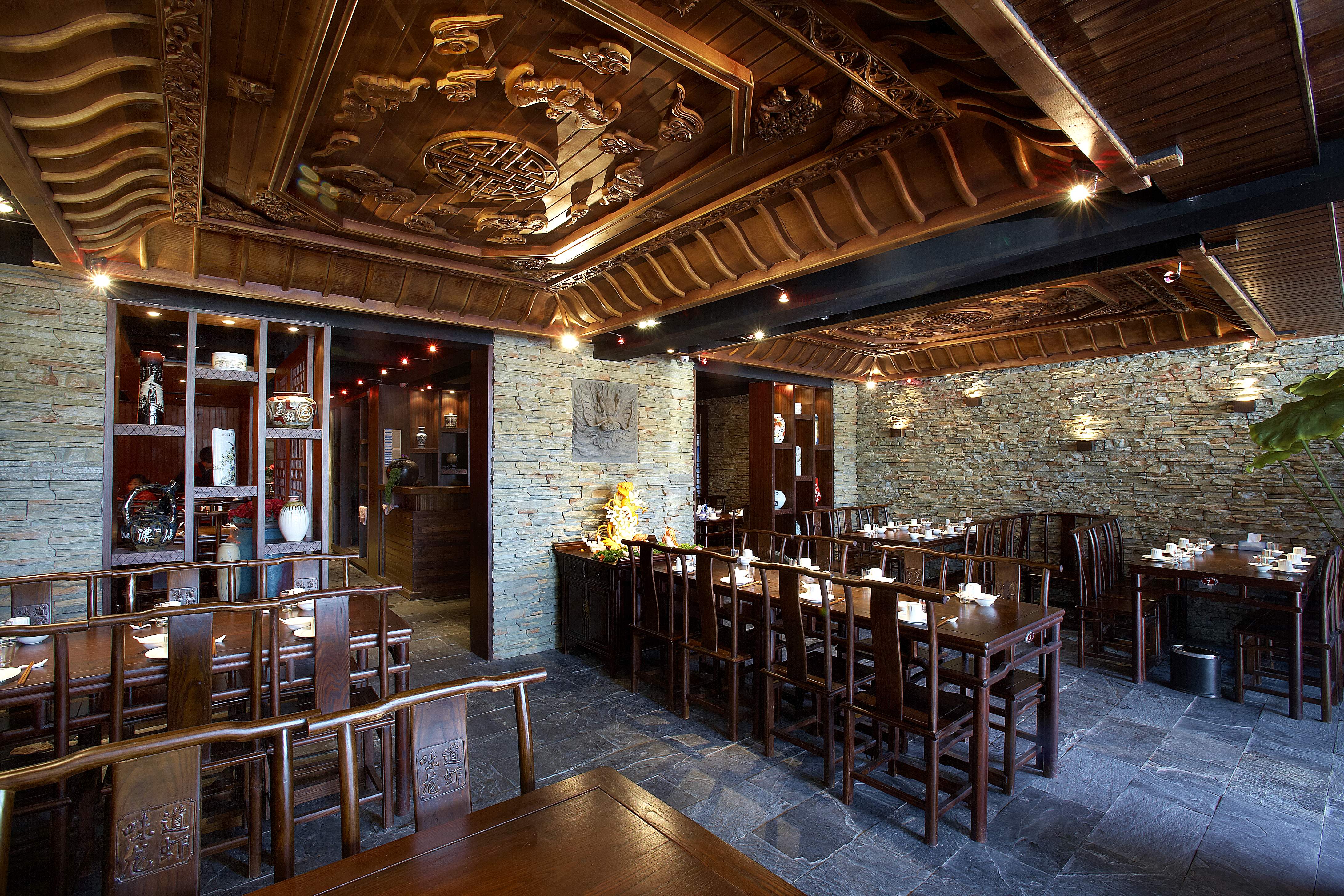 北歐風(fēng)餐廳設(shè)計(jì)：品味簡(jiǎn)約與自然的純粹之美